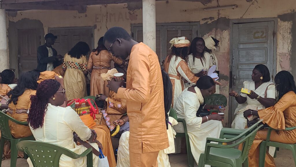 M. Christian avec son café qui s'est tenu debout