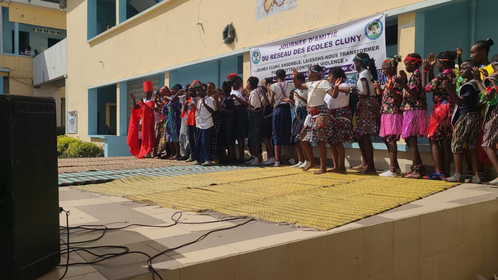 L’École Sainte Anne propose un spectacle