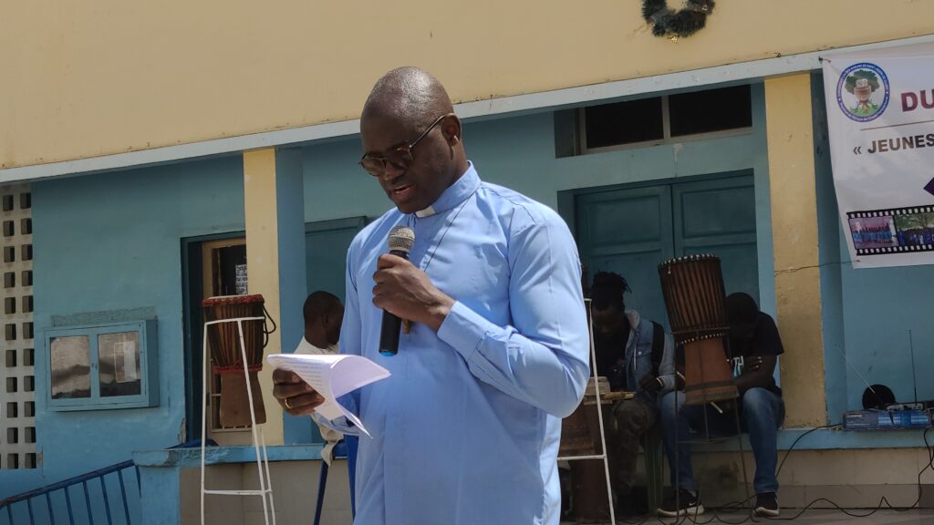 La mission de l'école catholique : Monsieur l'Abbé Georges DIOUF rappelle les valeurs de foi et de partage qui animent le réseau