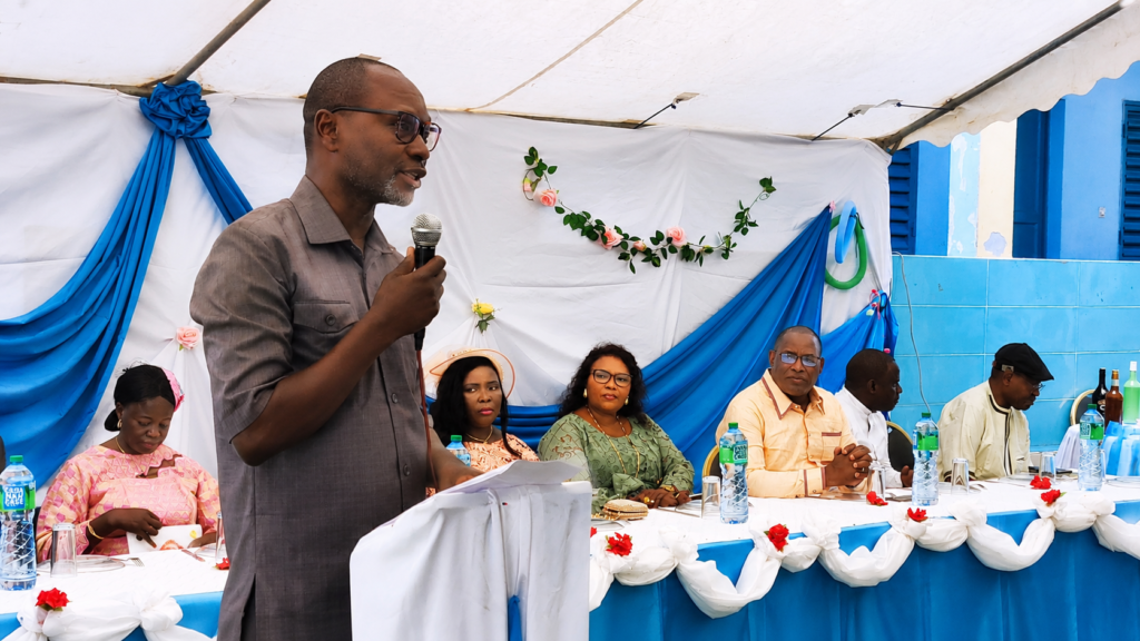 🎤 M. Aloyse Diedhiou prononce son allocution au nom du personnel.